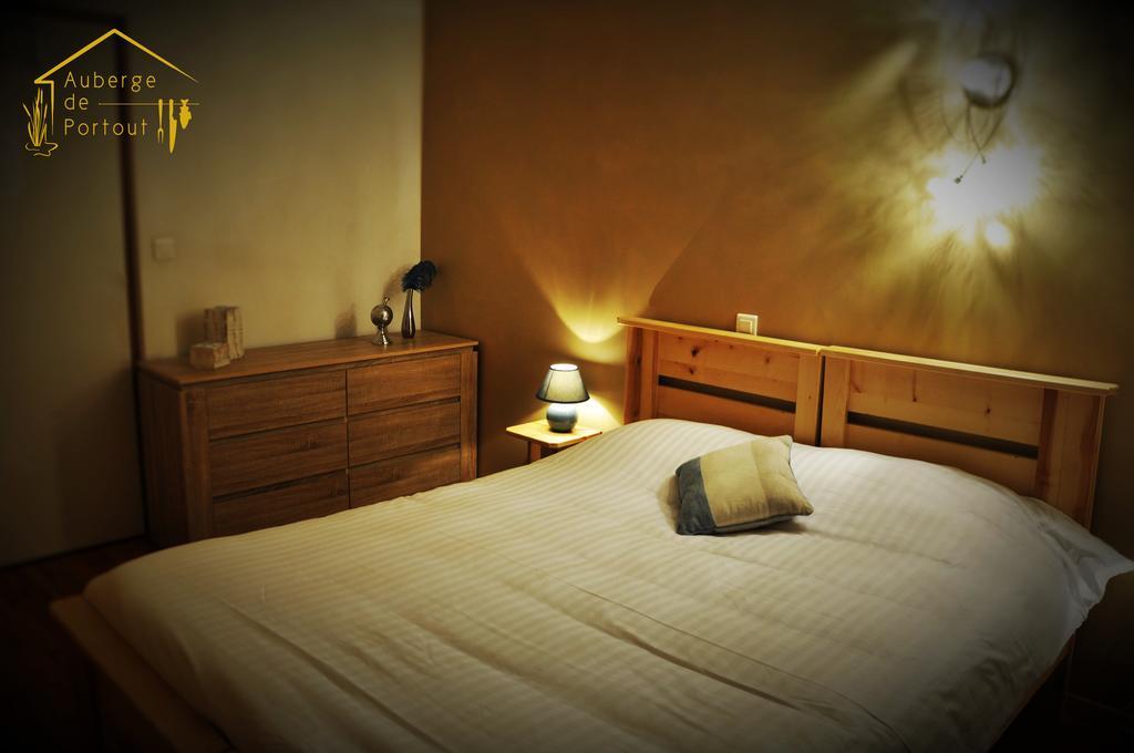 Auberge De Portout Chanaz Oda fotoğraf